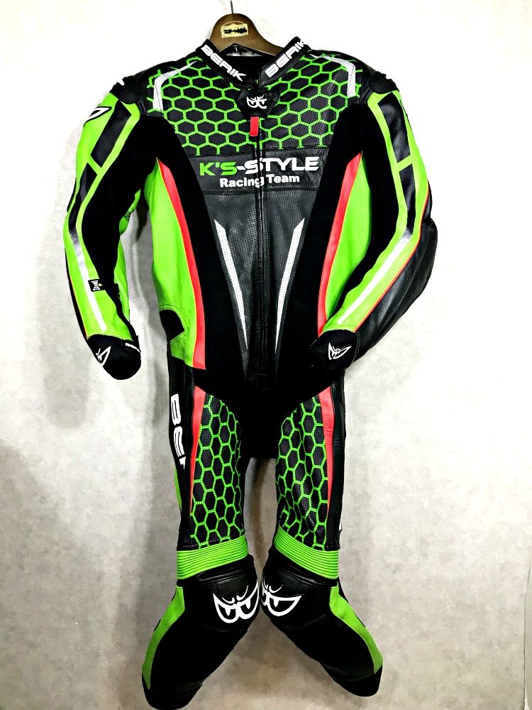 加古川店 スポーツ用品 BERIK ベリック ハイグレード レーシングスーツ MFJ公認 LS1-201329 サイズ 52 446