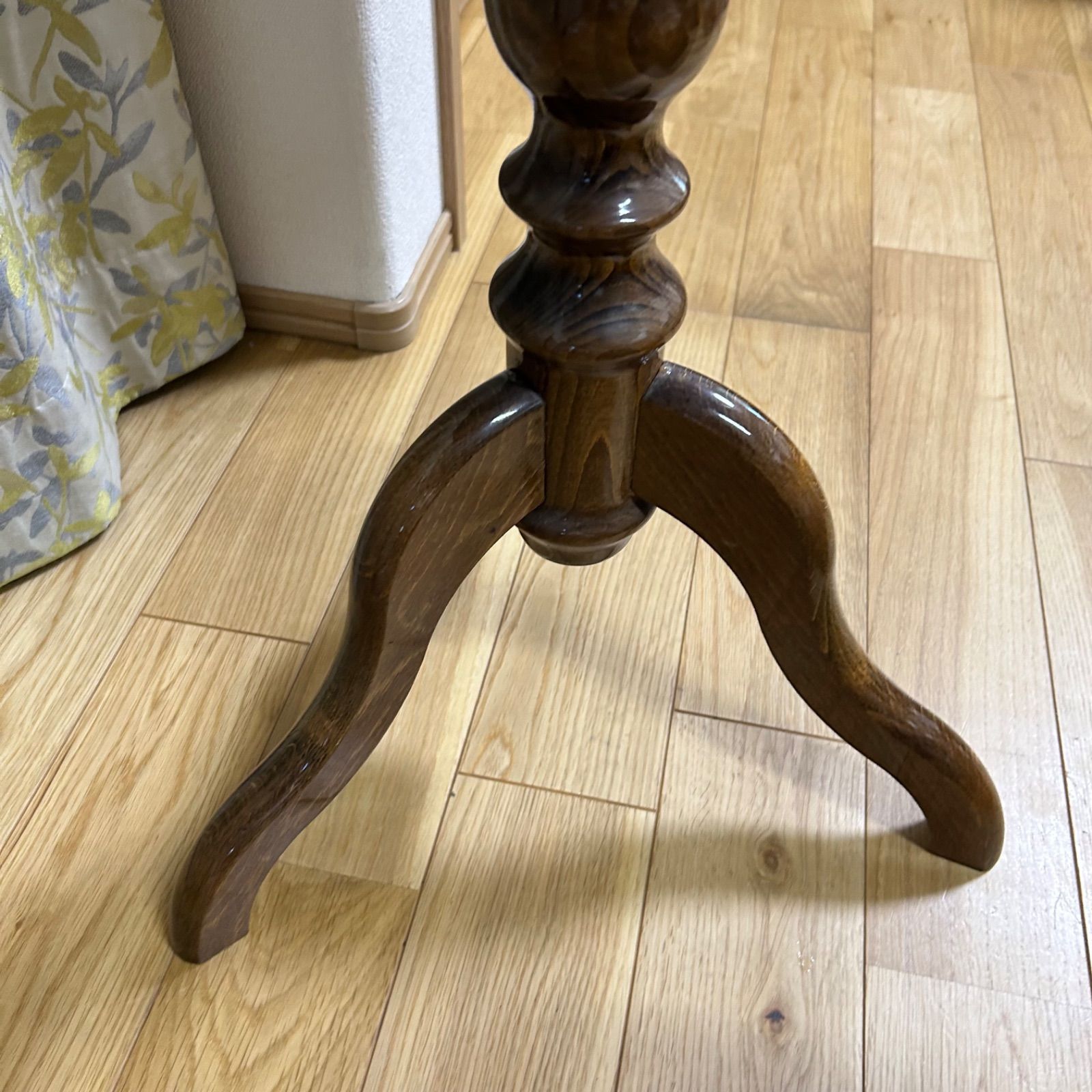 イタリア製アンティーク八角テーブル