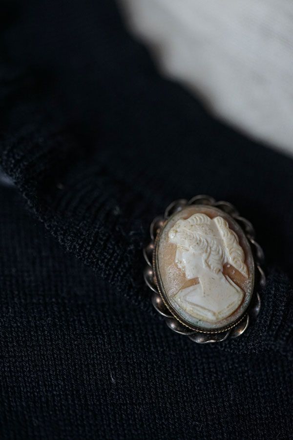 ヴィクトリアンシェルカメオ