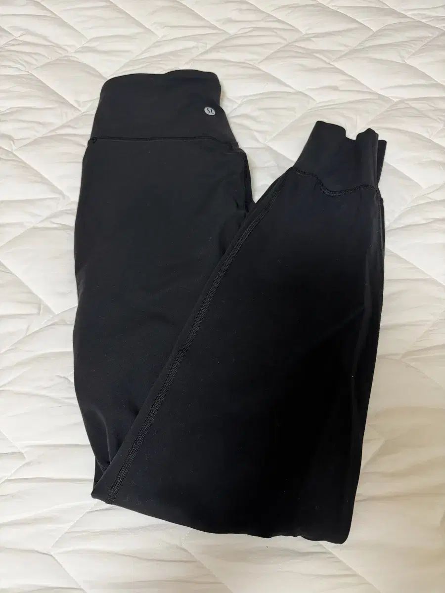 ルルレモン アラインジョガー アジアンフィット S