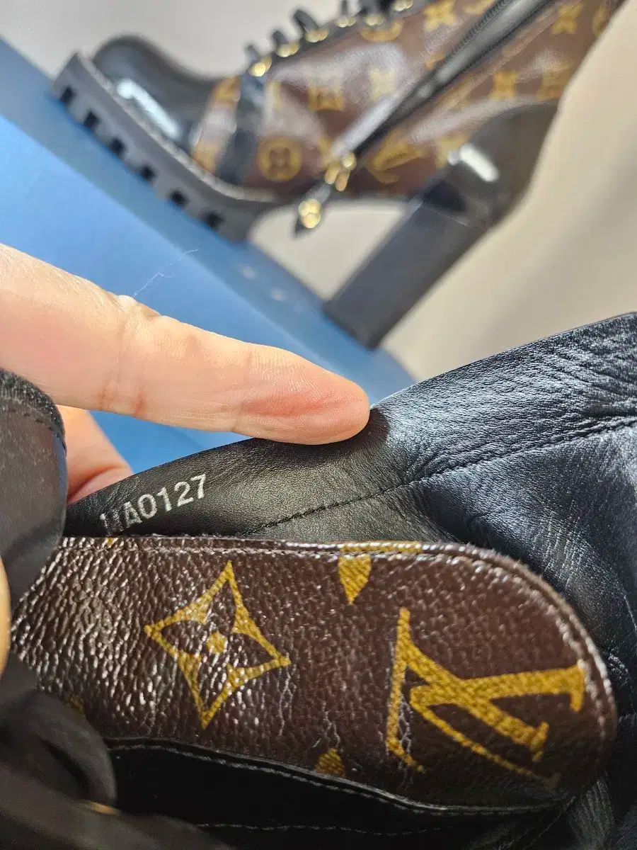 モノグラム アンクル