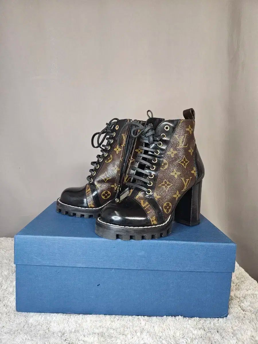 ルイヴィトン モノグラム アンクル ブーツ ㅡ 正規品