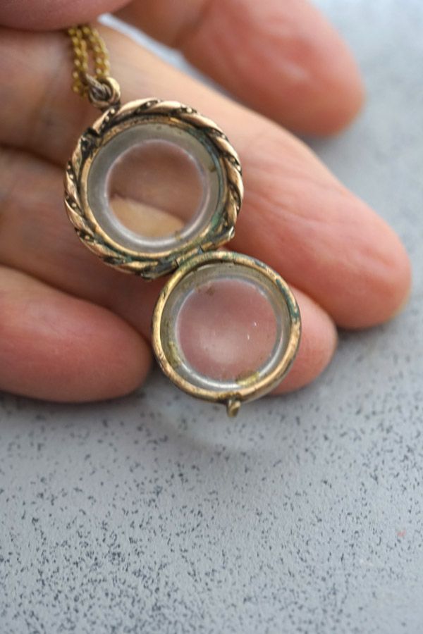 ブラス＆グラス ロケットペンダント