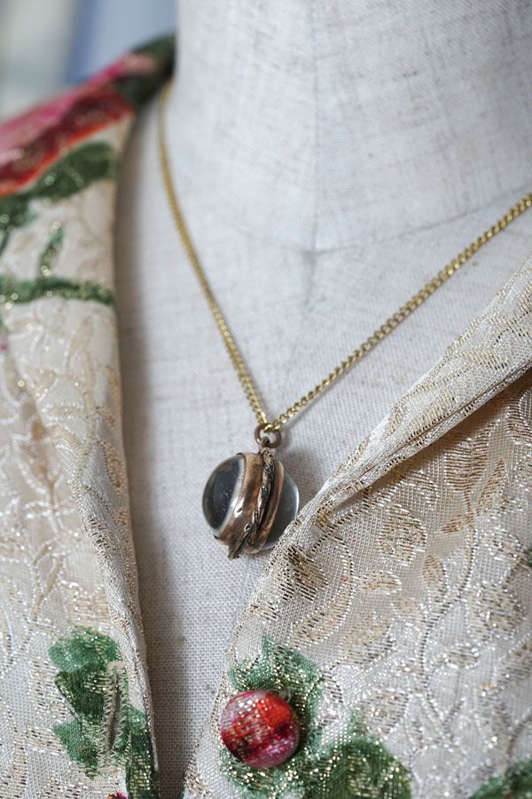 1930年代頃 W2.2×H2.5×D1.8cm