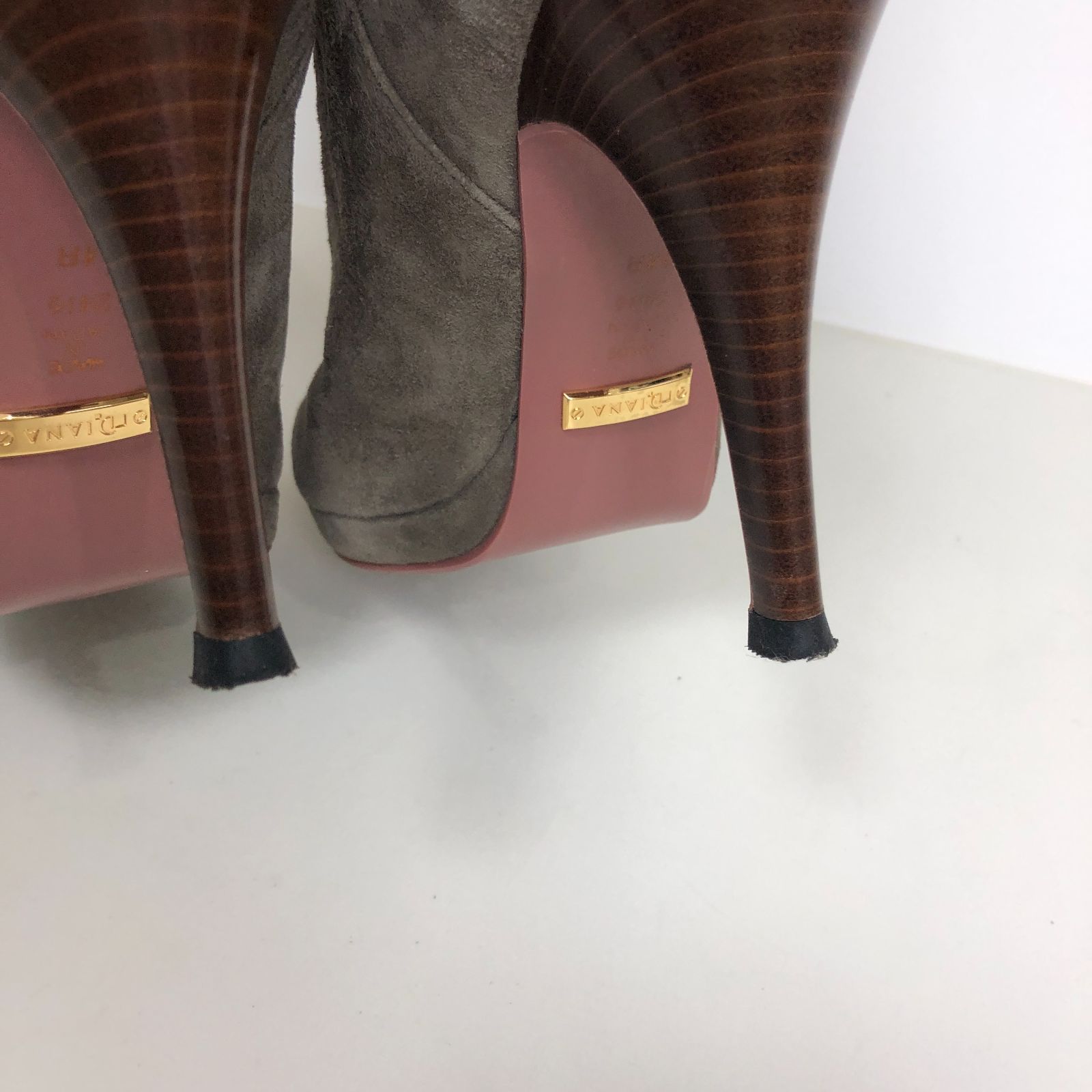 ダイアナ ロングブーツ