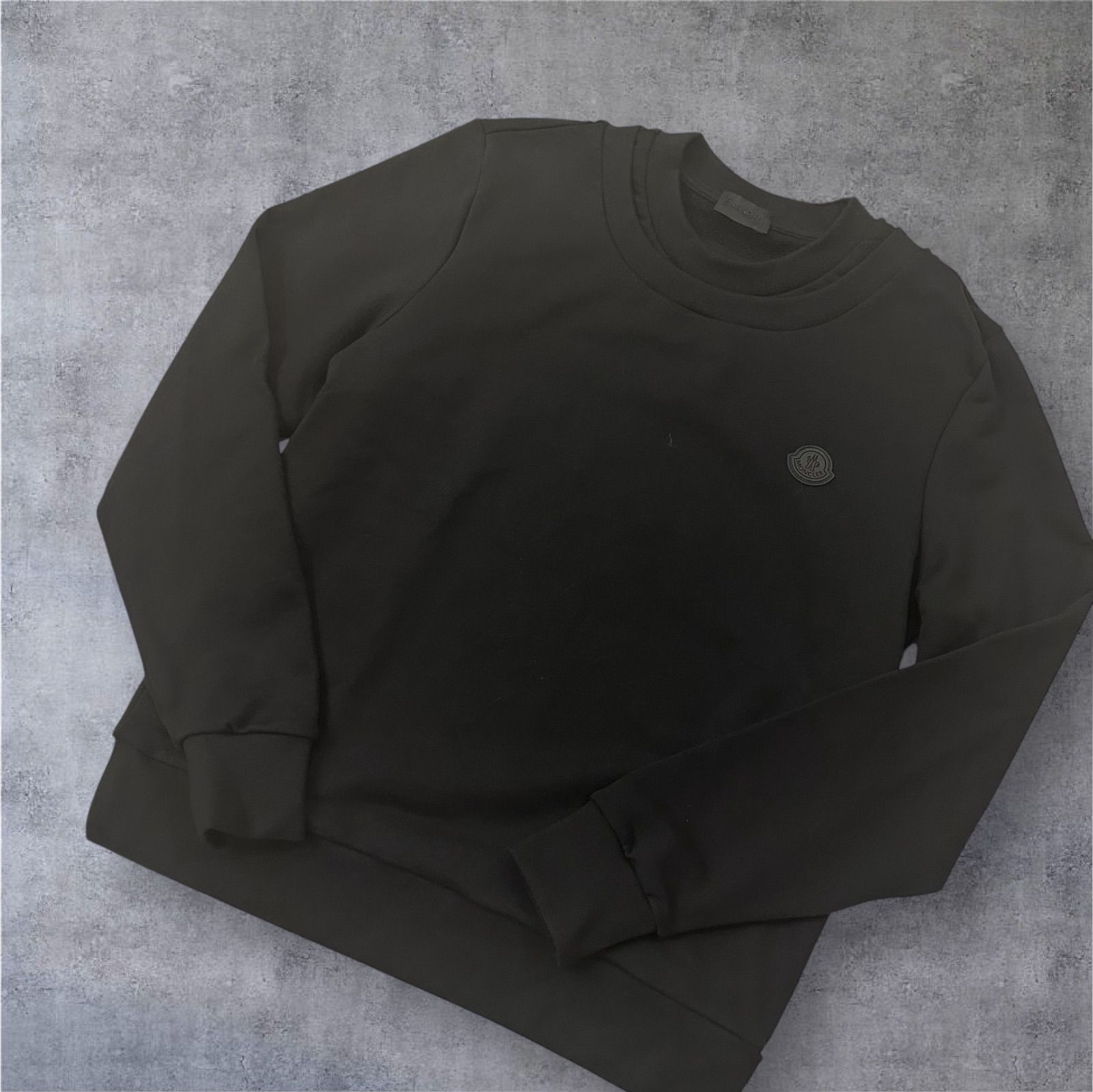 Moncler black ダブルネック ラバーワッペントレーナー ブラック