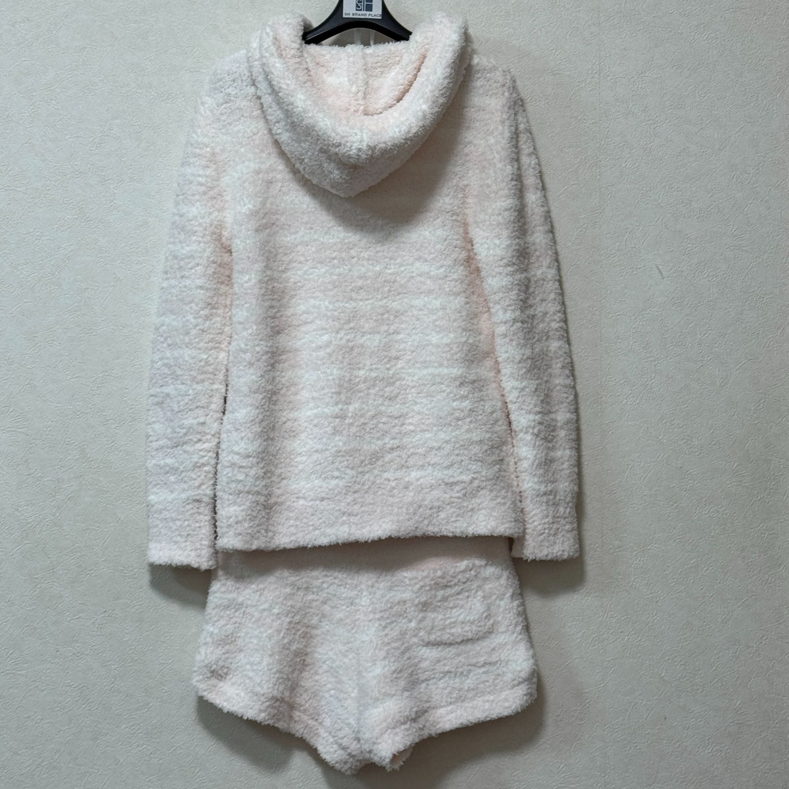 ピンク ホワイト