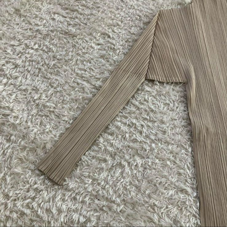 美品！ISSEY MIYAKE PLEATS PLEASE イッセイミヤケ プリーツプリーズ