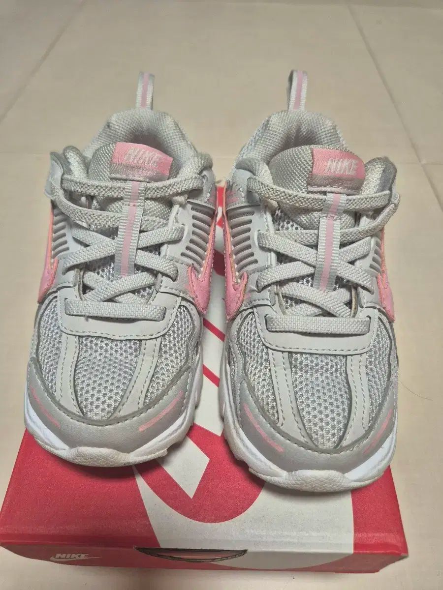 ナイキ ボメロ 5 レディース スニーカー 160mm