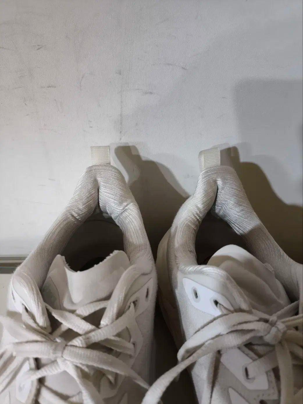  290 mm アシックス ノヴァブラスト4 白 ランニングシューズ その他 靴