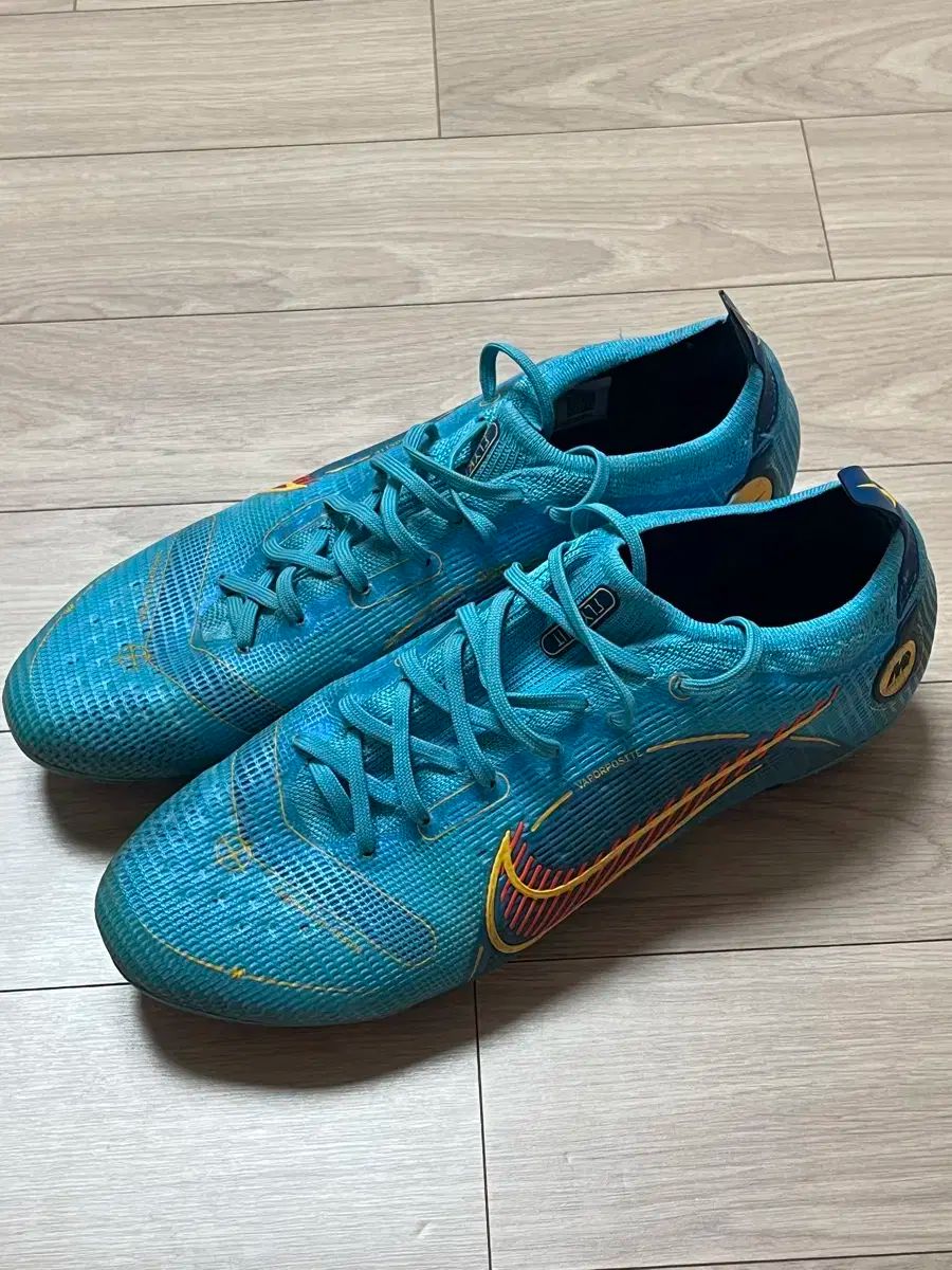 ナイキ マーキュリアル ヴェイパー14 AG 275