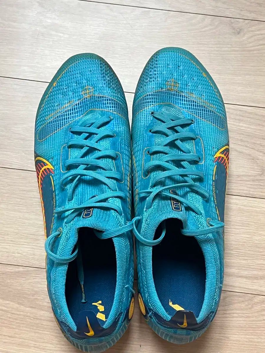 ナイキ マーキュリアル ヴェイパー14 AG 275