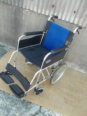 一部地域を除く 介助型車いす BAL-2 ノーパンクタイヤ TS-25-1029-02