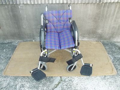 一部地域を除く カワムラサイクル 簡易モジュール車いす KA 822 B TS-25-1029-07