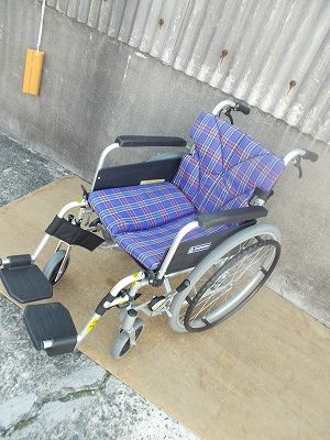一部地域を除く KAWAMURA カワムラサイクル 簡易モジュール車いす KA822B TS-25-1029-07