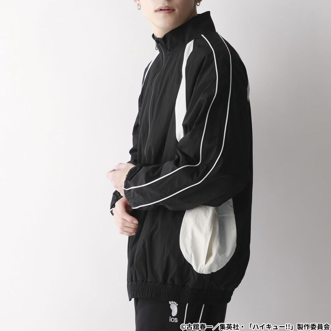  レイジブルー ハイキュー!! 刺繍ナイロン配色ブルゾン 稲荷崎 ハイキュースタンドブルゾン 品番318695 サイズＬ 管理番号 646 Tシャツ アパレル キャラクターグッズ