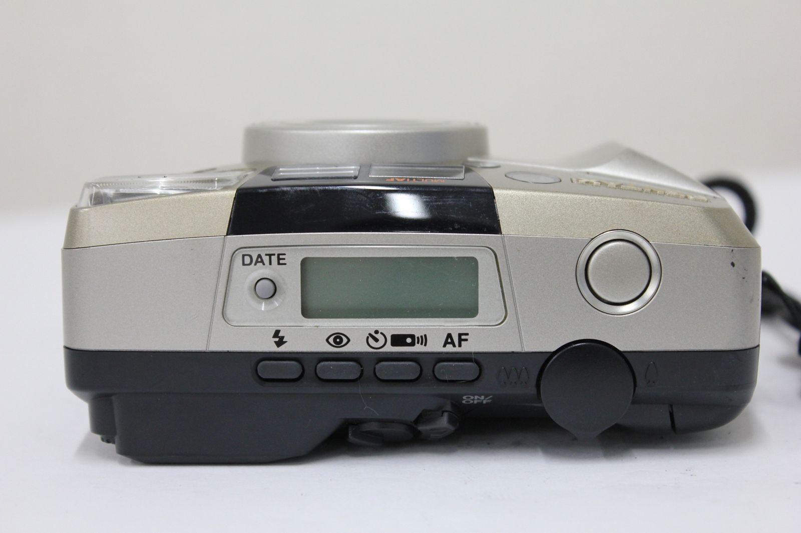 コンパクトカメラ