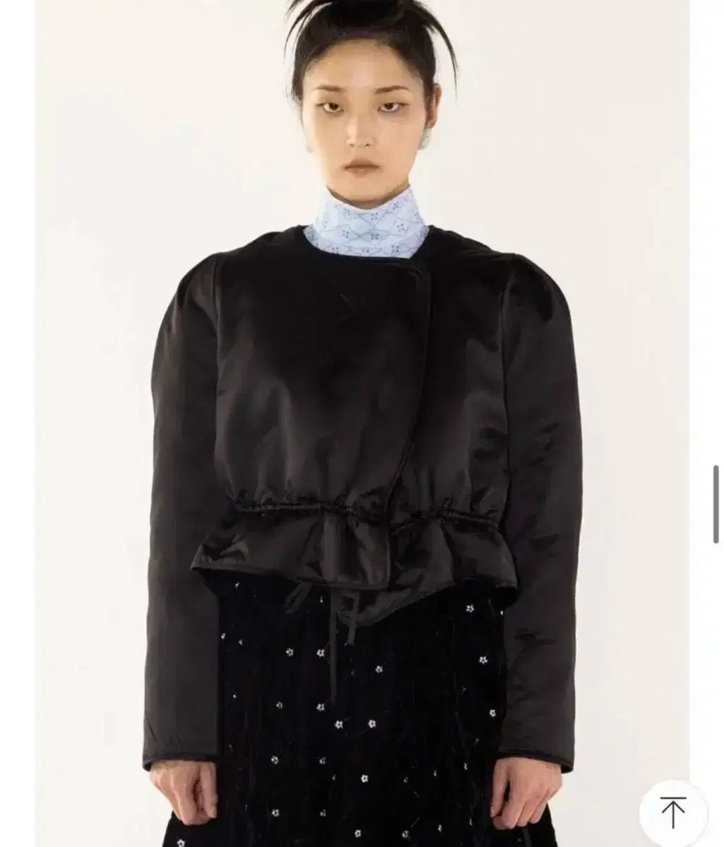 ムーンリーMOONLEE ツアーベルベット フラワー キルティング セットアップ