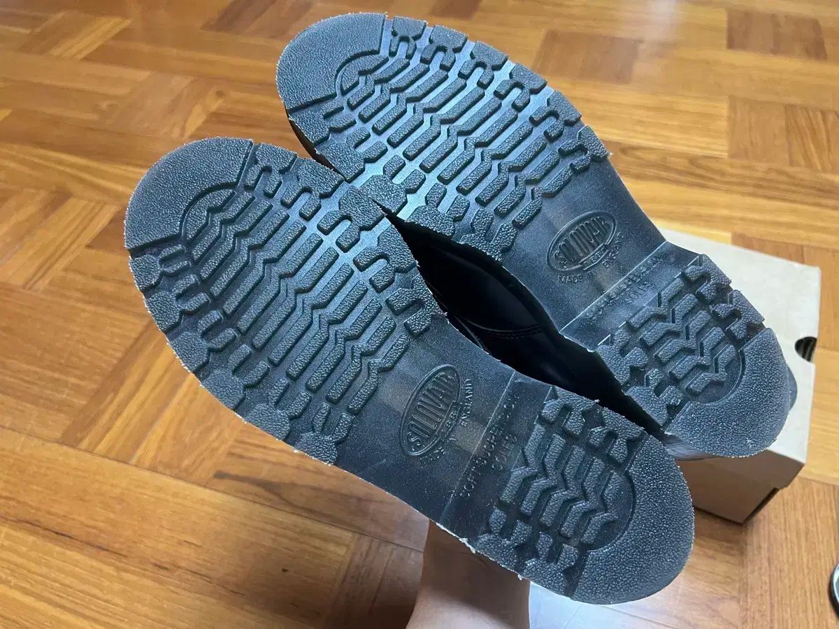 ハイシャイン ブラック