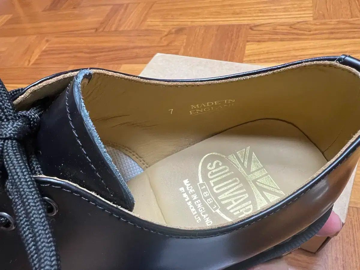  ソロクマ 3アイ ギブソン ハイシャイン ブラック UK 7 ローファー ブーツ 革靴