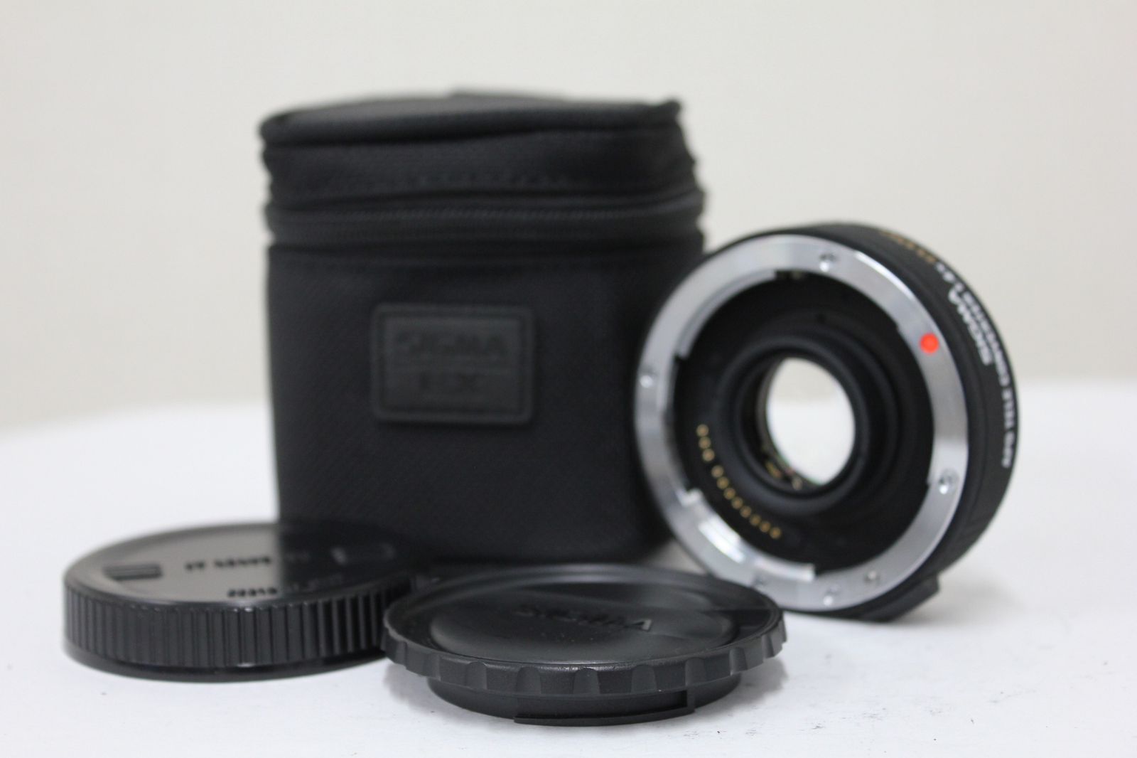 返品保証 シグマ Sigma APO TELE CONVERTER 1.4X EX DG キャノンマウント 前後キャップ ソフトケース付き コンバーター e3348