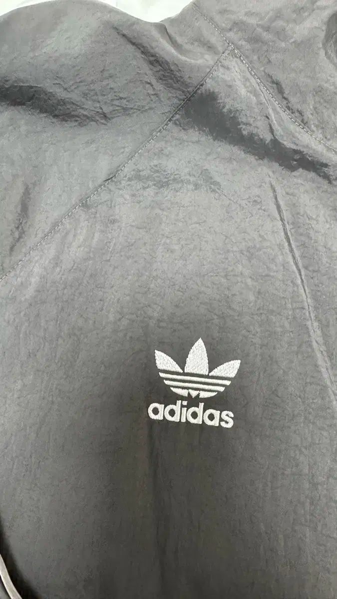 トラックジャージ