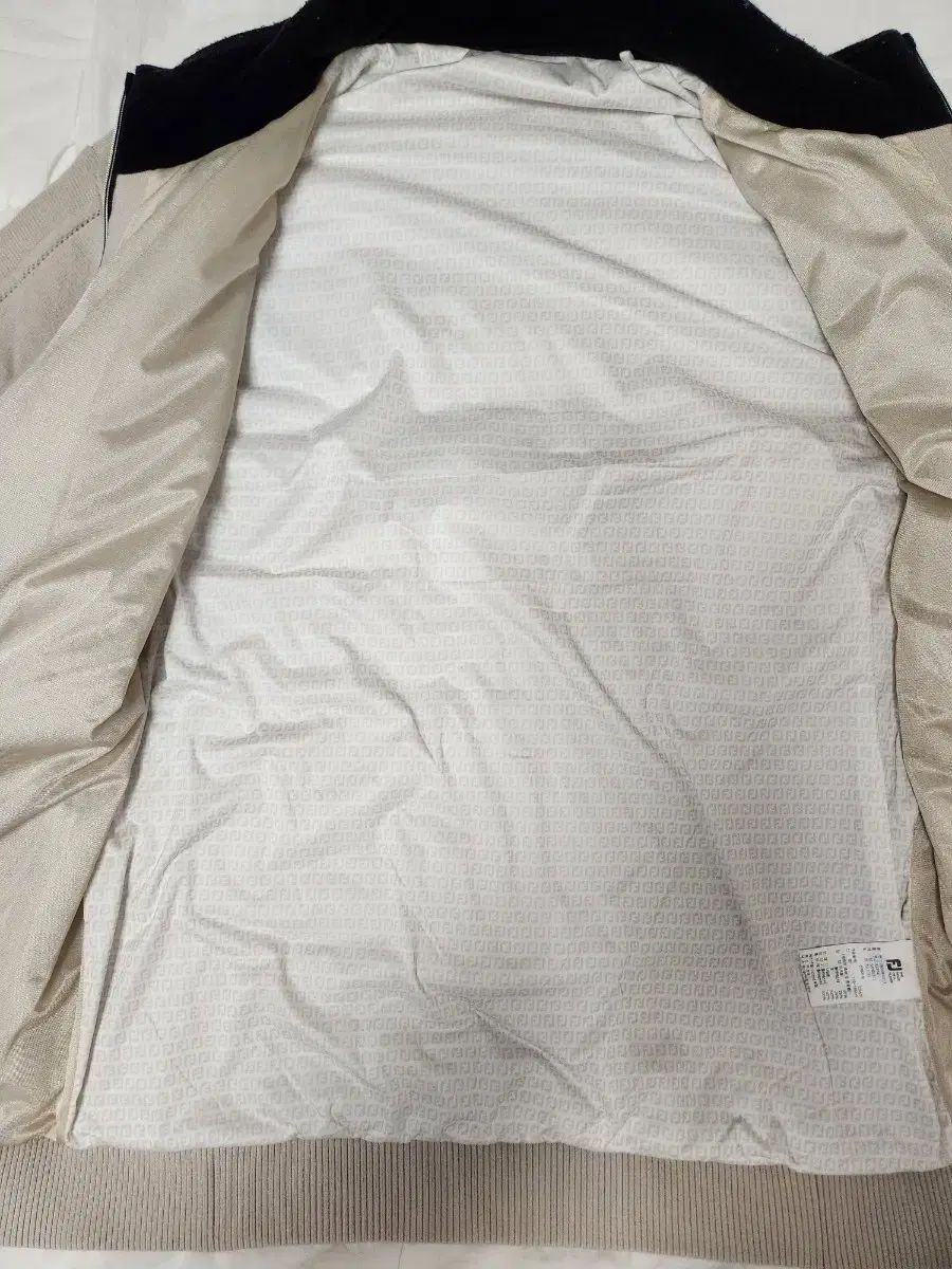 フットジョイ 防風