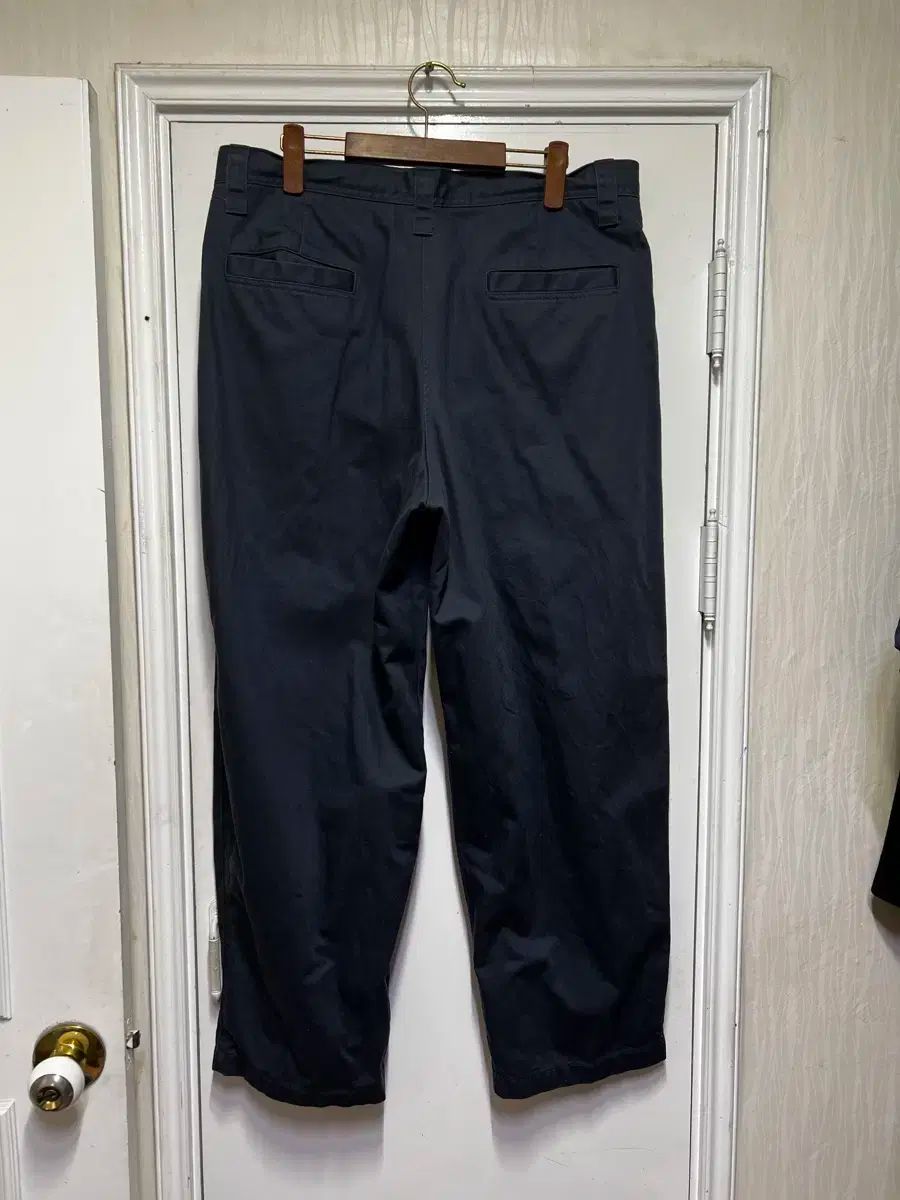 ユニクロ U ワイド チノ パンツ ネイビー 91 cm