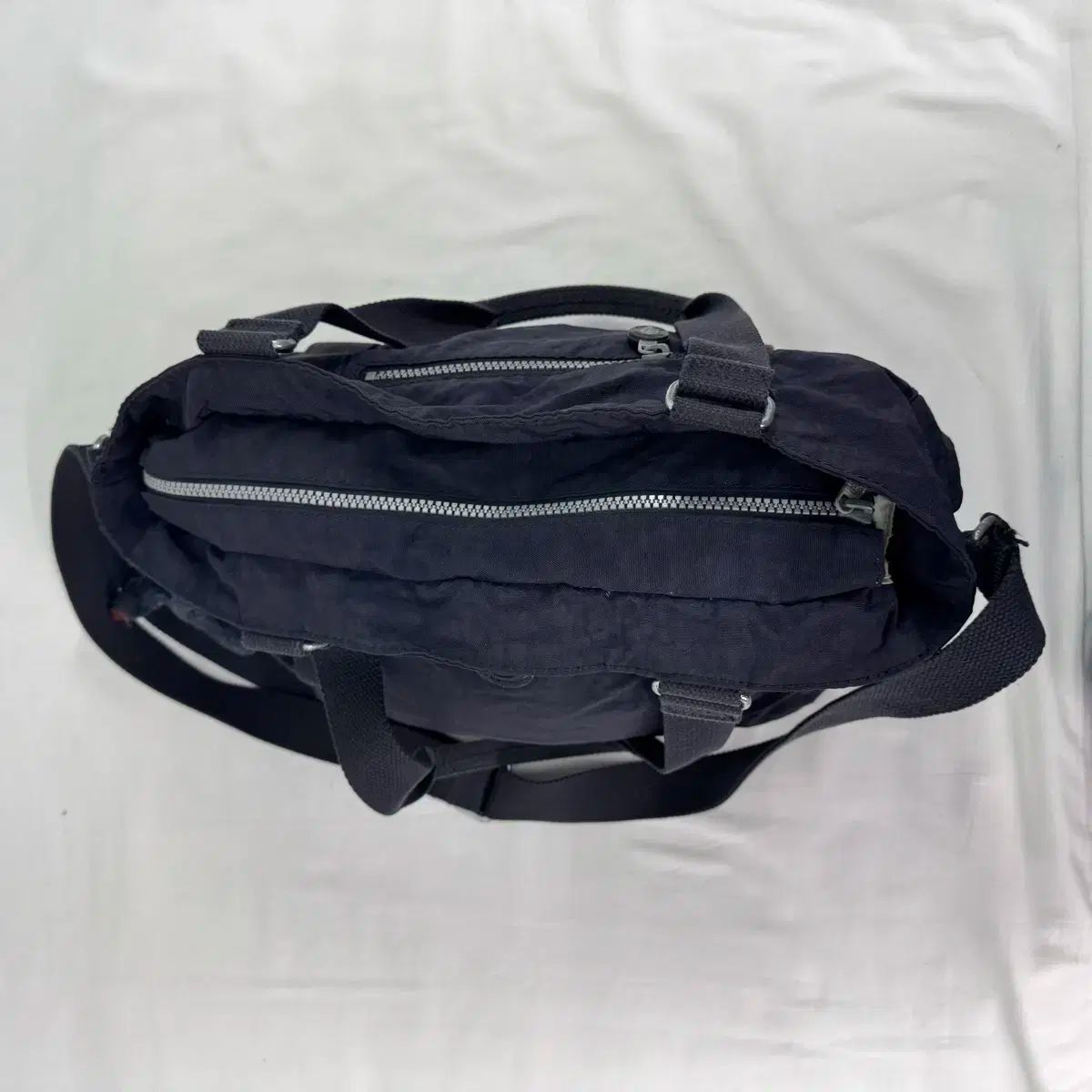 ショルダーバッグ クロスバッグ