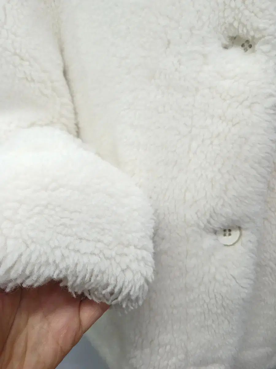 Thursday Island サースデーアイランド ヒョジン HYOJIN ボアアウター S表記 GULLKHAN_COM