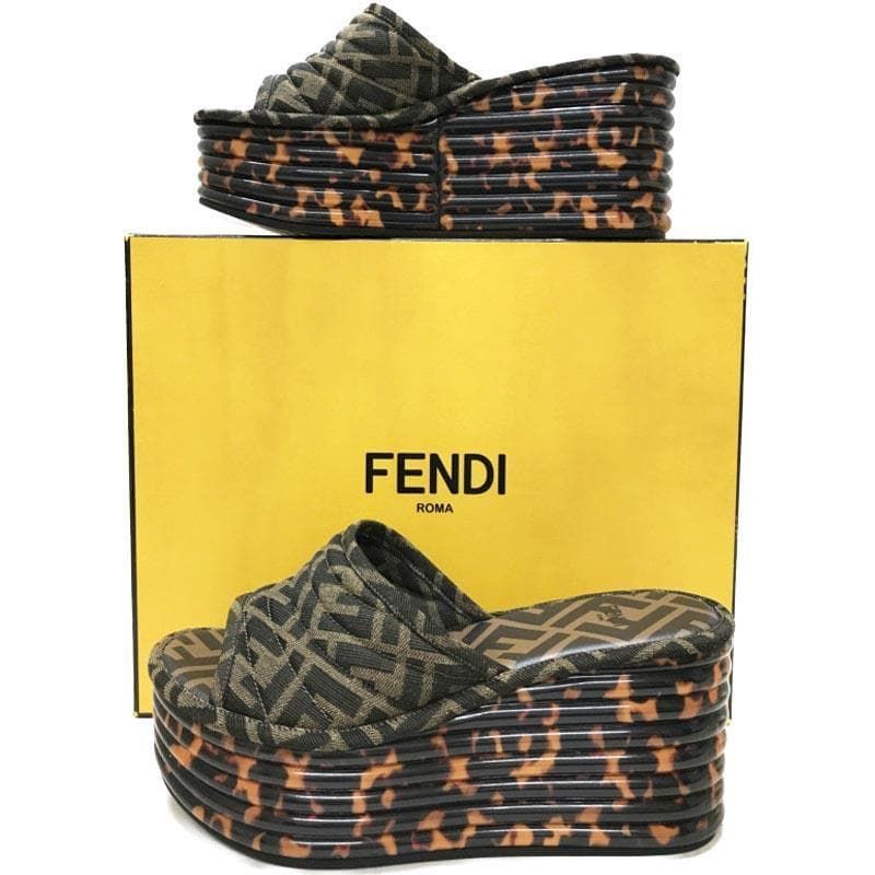 ♥ フェンディ ズッカ レディース サンダル 厚底 シューズ