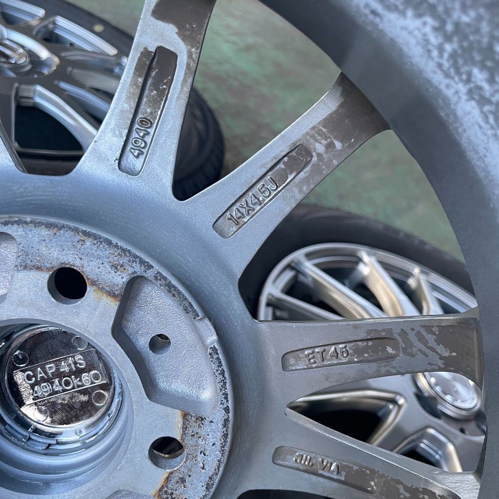 ソリオ スタッドレスタイヤ