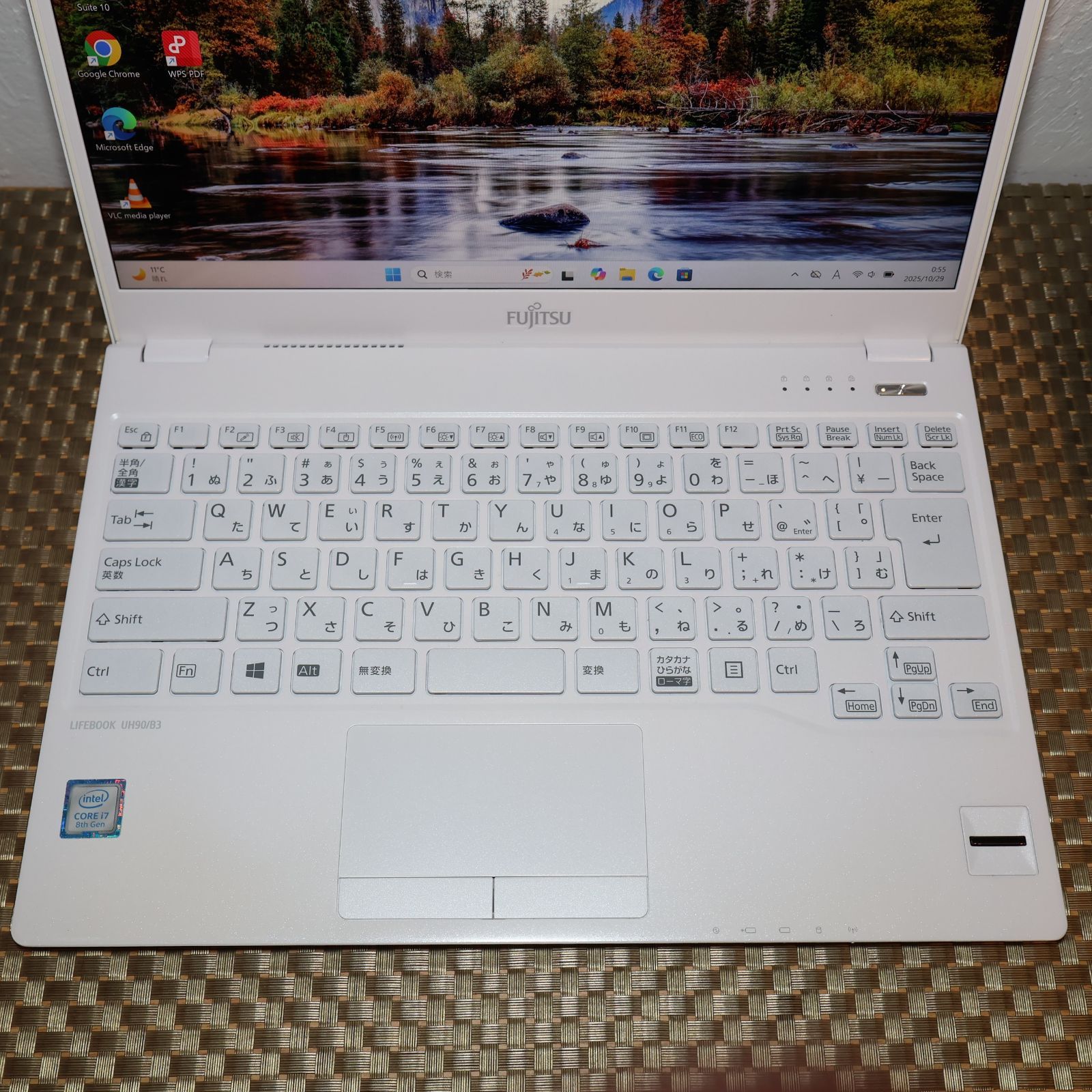 美品！人気の白Win11公式対応8世代i7/メ8G/SSD/タッチ/無線/カメラ