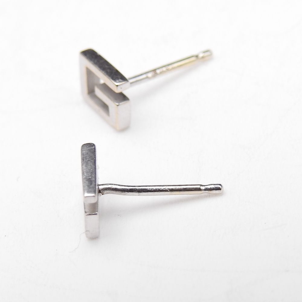 Gucci グッチ Gロゴ ピアス K18WG 750 ホワイトゴールド スタッズ