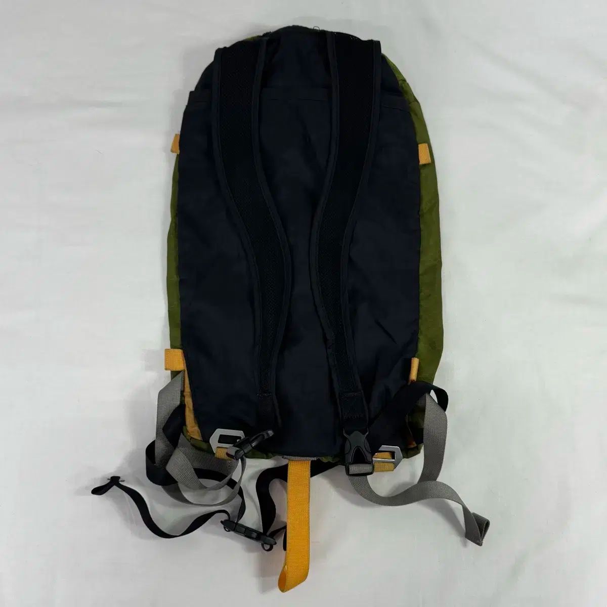 マウンテンハードウェア スモール バックパック