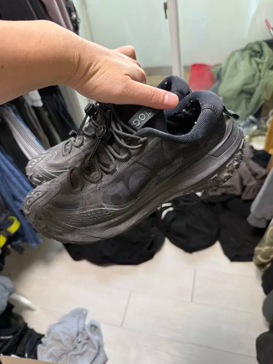 ナイキ acg マウンテン フライ 2 ロー ブラック 260 OLIVEOS_COM_TR