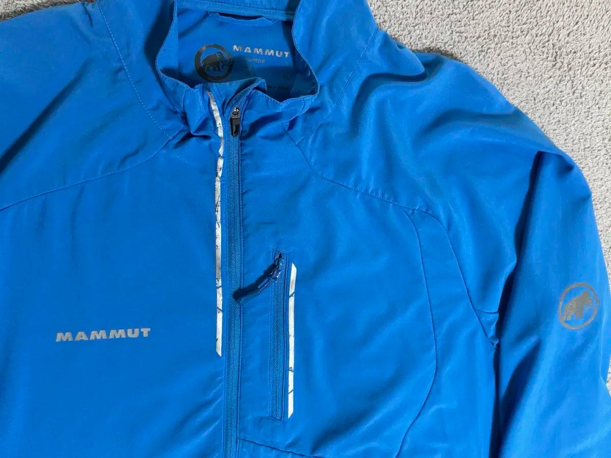 XL マムート アコン カグア 軽量 機能性 ジャケット