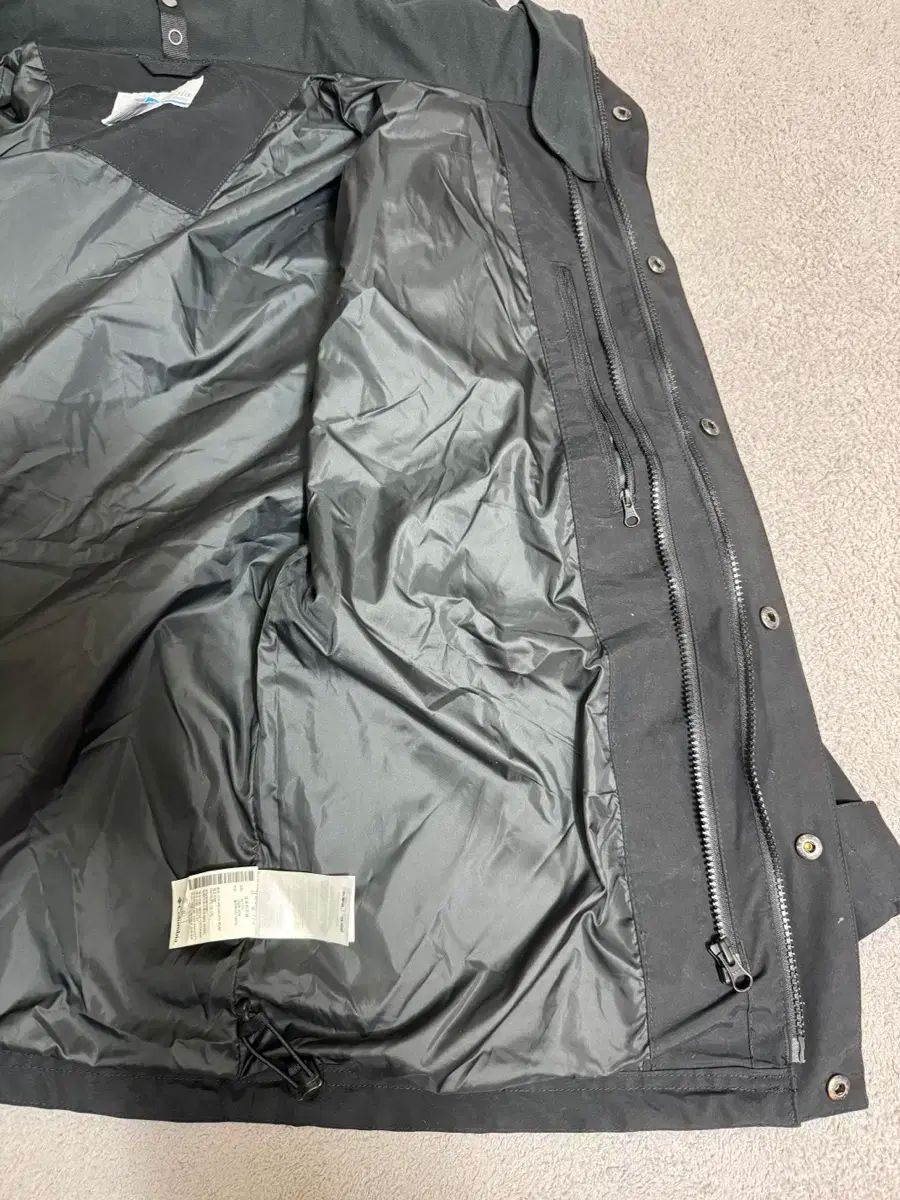 ウィンドストッパー ウィンドブレーカー