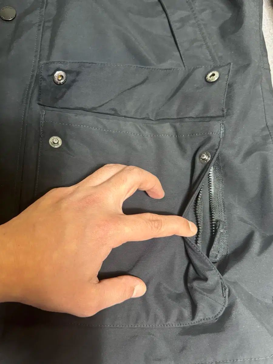 ウィンドストッパー ウィンドブレーカー