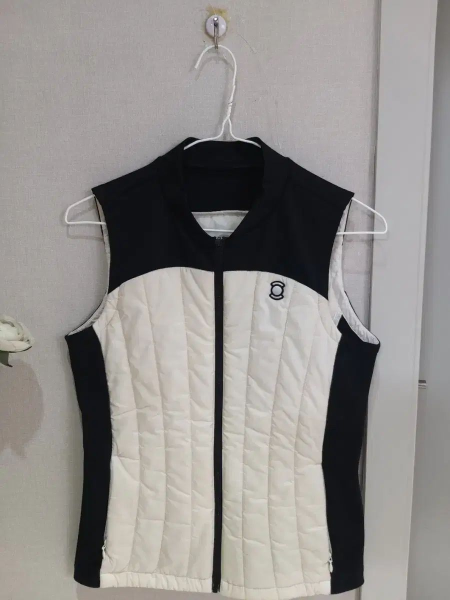 ワイドアングル レディース キルティング ゴルフベスト 90