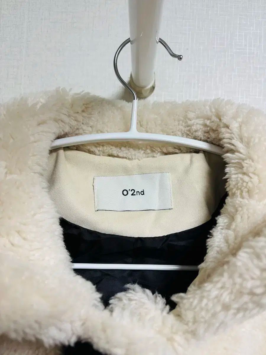O2nd オッズセカンド アイボリー フー ド ファー ジャケット