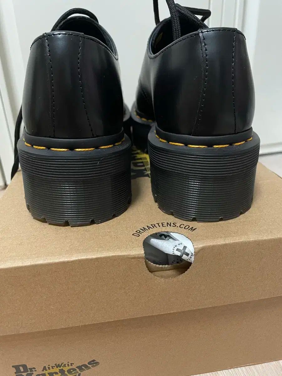 DR. MARTENS 1461クアッド 240