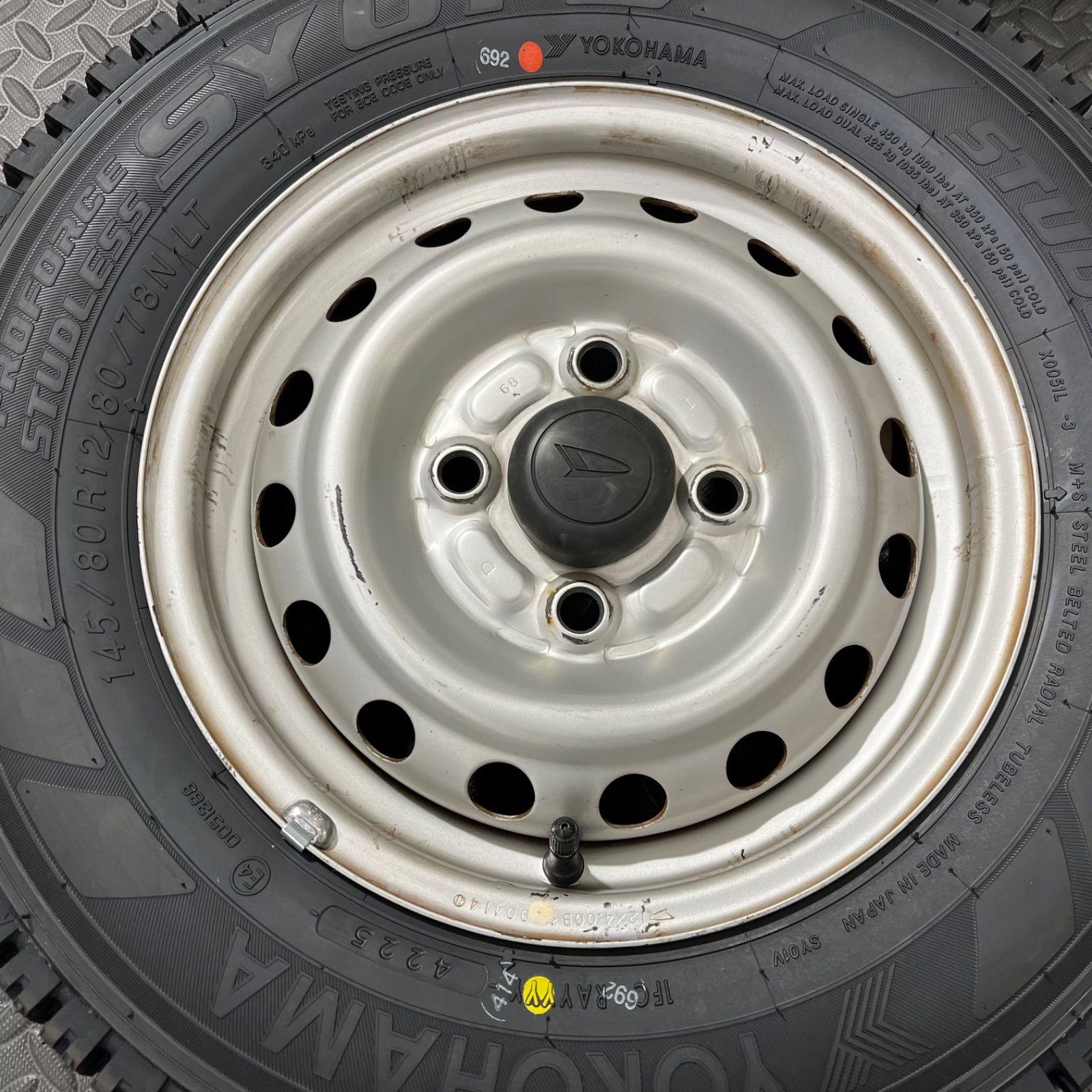 25年製 タイヤ 145|80R12 80|78N LT ヨコハマ SY01 ダイハツ ハイゼット スタッドレスタイヤ 冬タイヤ 1118E FFCRYSTALESIA_COM