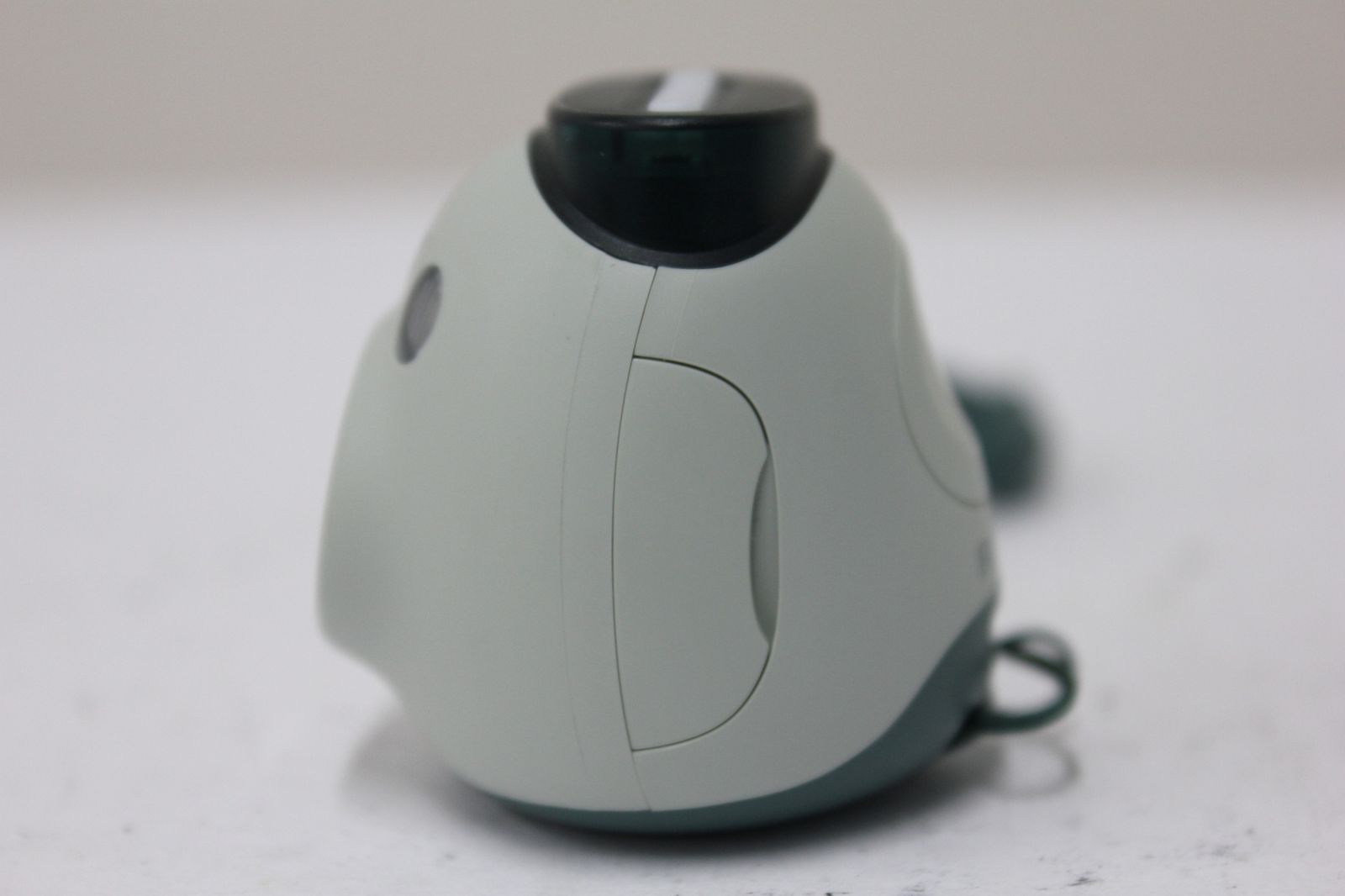 インスタントカメラ e