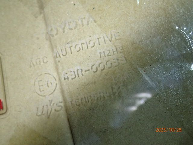 プリウス ZVW50 ガラス ウィンドウ フロント 左 前 AGC M2H3