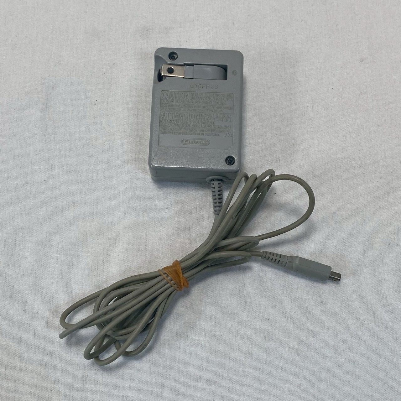 動作品 Nintendo ニンテンドー3DS LL ライトブルー ホワイト 本体 充電器 No.4222