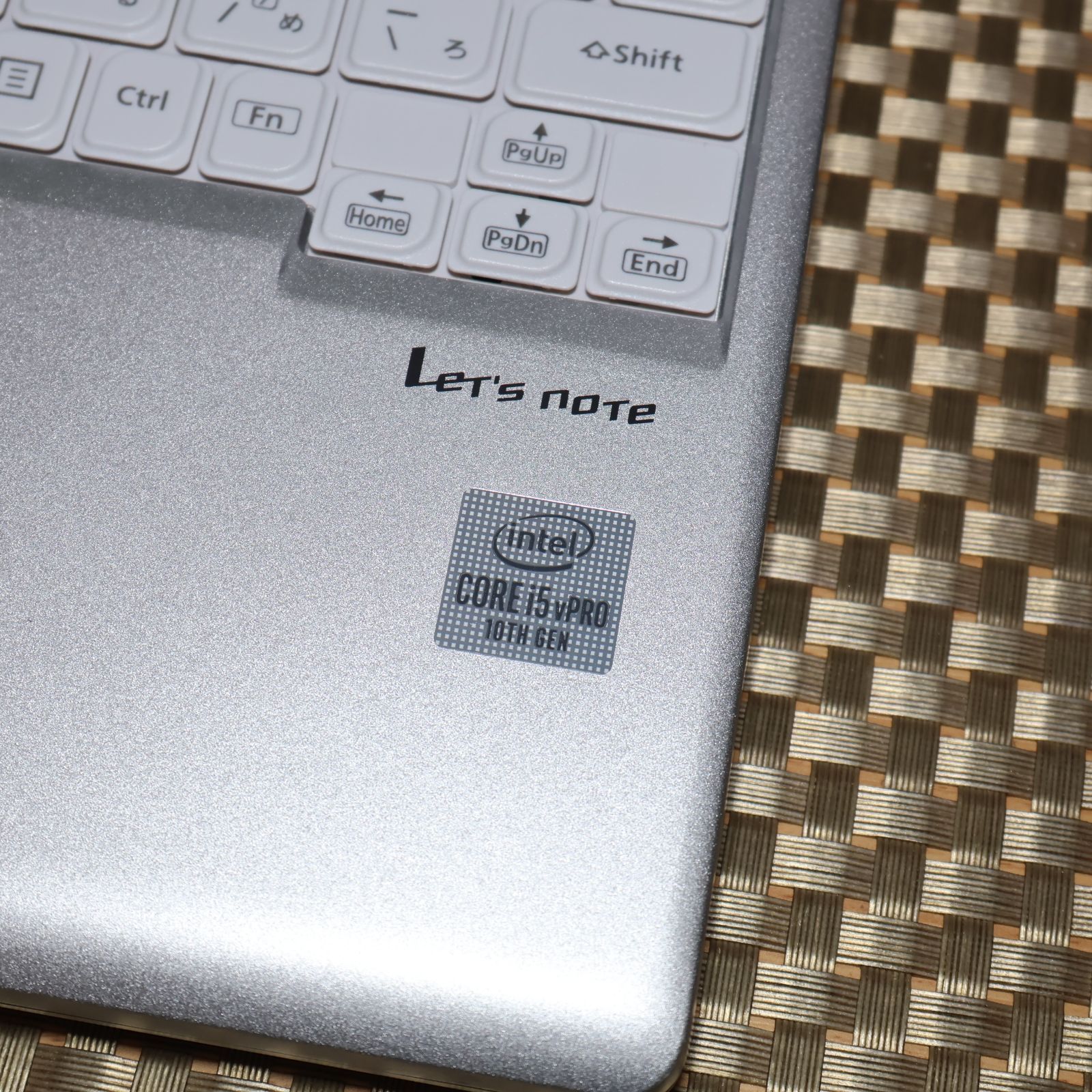 美品Win11公式対応10世代i5/メ8/新品SSD/SIMフリー/無線/カメラ 美品Win11公式対応10世代i5/メ8/新品SSD/SIMフリー/無線/カメラ - メルカリ