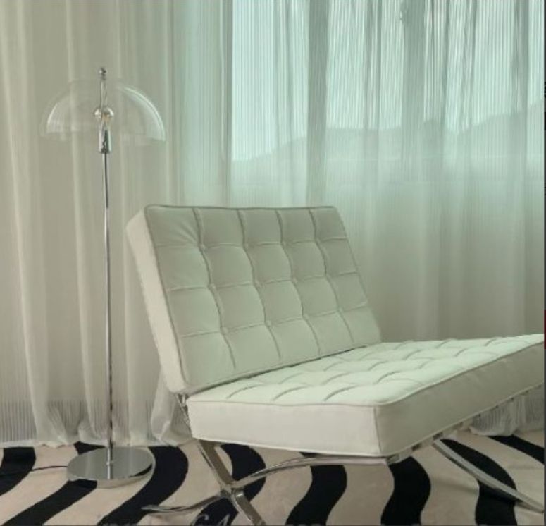 フロアスタンド