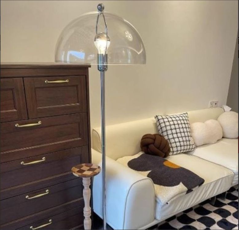 ロアランプ 透明なアクリルシェード メッキ鉄製主体 飾りフロアライト フロアスタンド 照明器具 おしゃれ間接照明