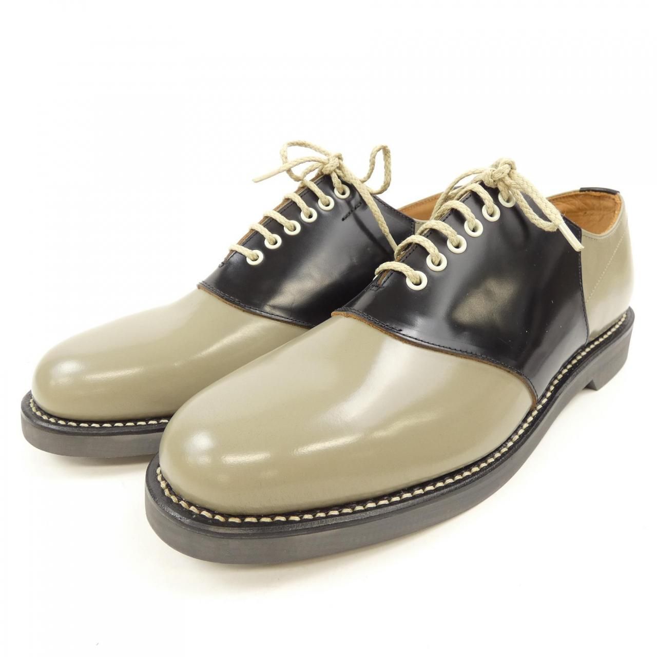 サドルシューズ